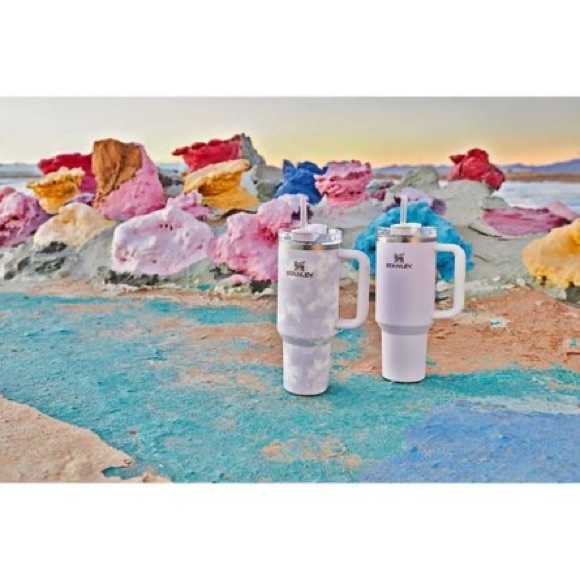 🎉LAST PIECE🎉Stanley 40 oz. Quencher H2.0 FlowState Tumbler Wisteria Tie Dye - Picture 7 of 12